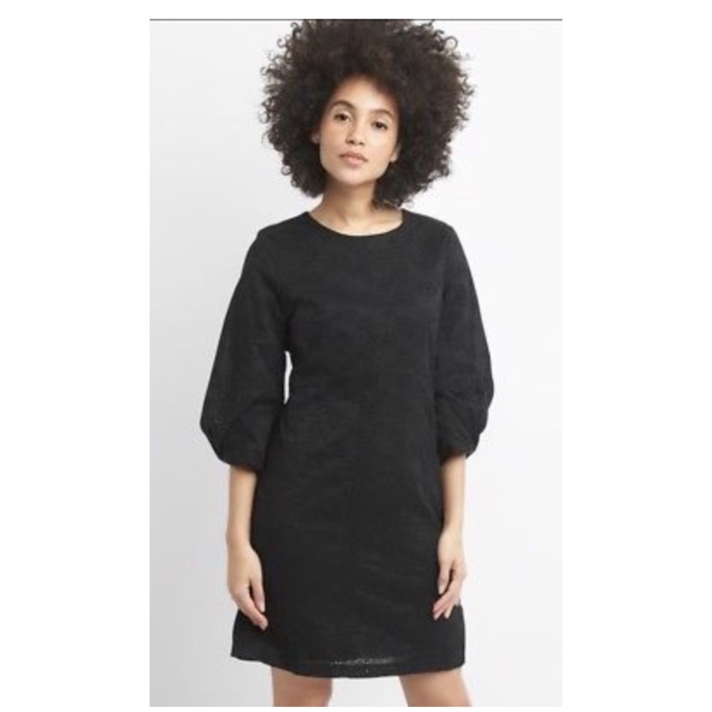 Gap puff sleeve black eyelet dress size 4